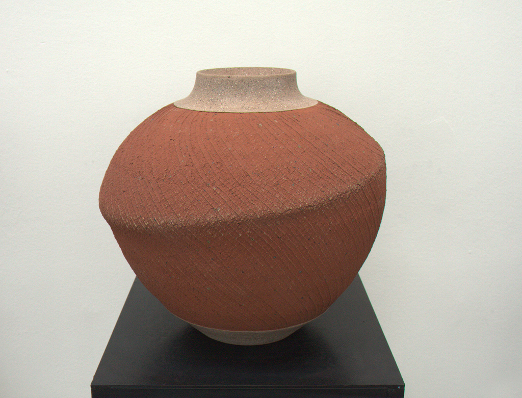 10 秋晚系列系列之六，43x43x43cm，陶、化妆土，2015