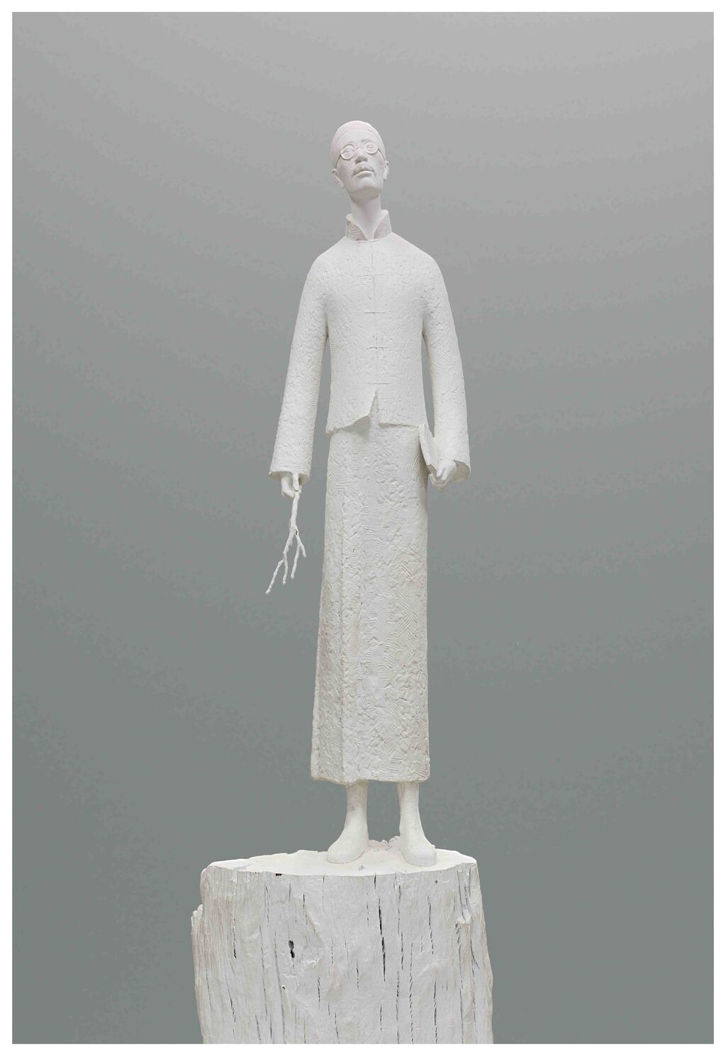 《最是人间留不住，朱颜辞镜花辞树——国学大师王国维》张朤  雕塑 100×26×18cm  2018年